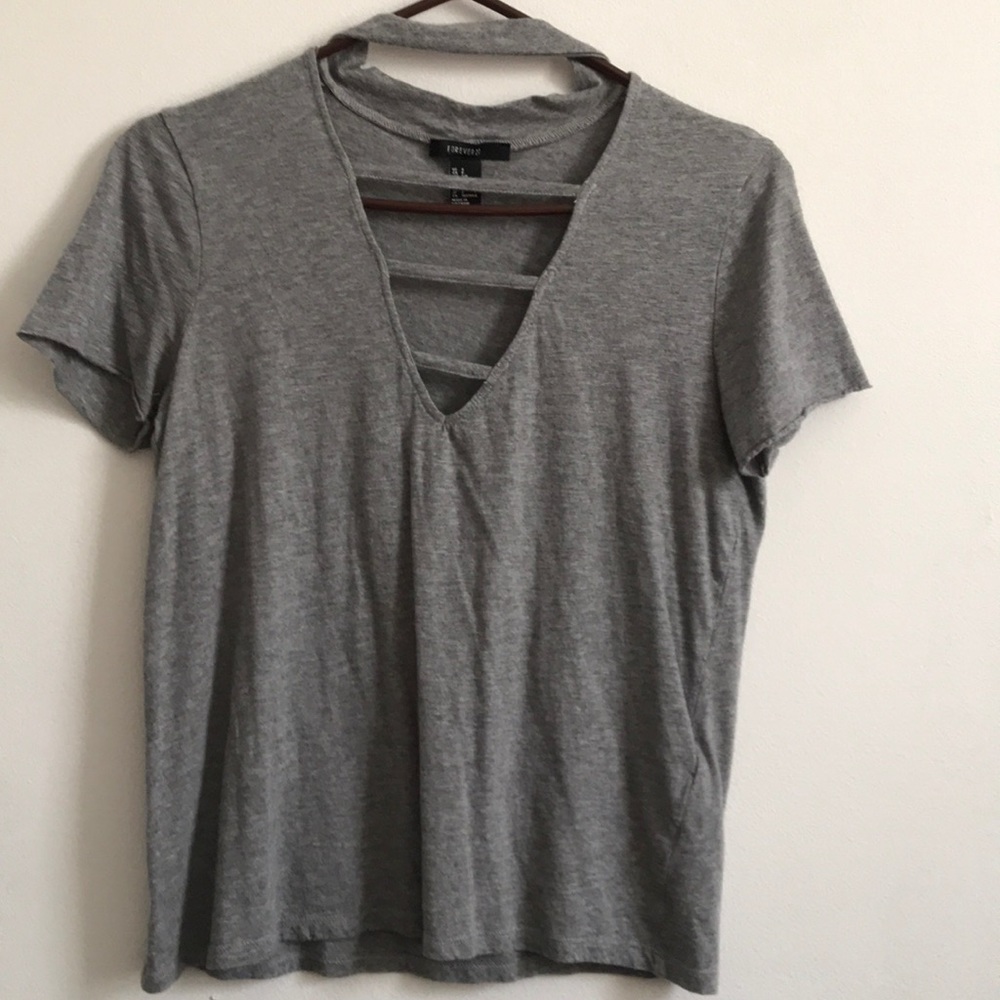 gray forever 21 choker shirt